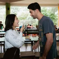 Prilly Latuconsina dan Reza Rahadian (Instagram/prillylatuconsina96)