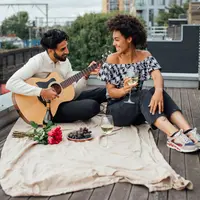 ilustrasi pasangan cinta/Photo by Viktoria Slowikowska