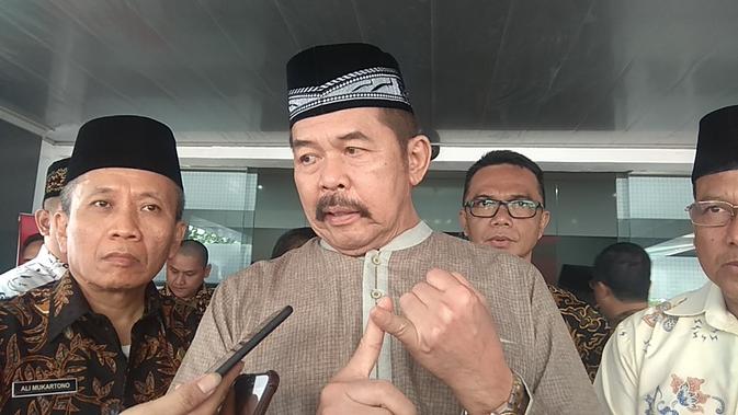 Jaksa Agung, ST Burhanuddin Saat Diwawancarai di Kompleks Kejaksaan Agung, Jakarta, Jumat (25/10/2019)