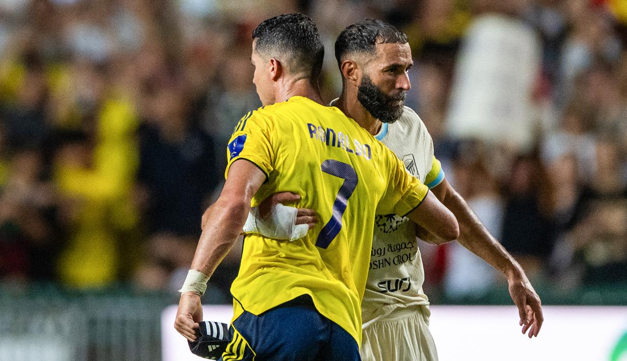 Karim Benzema baru saja menyelesaikan kepindahan sensasional ke Al-Hilal. Ia meninggalkan Al-Ittihad setelah hubungannya dengan klub benar-benar hancur. (AFP/Wun Suen)