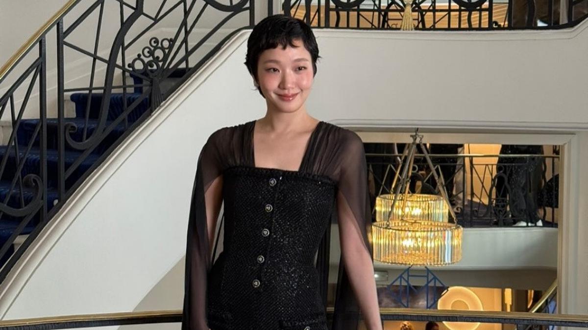 Kim Go Eun Tampil Berani dengan Potongan Rambut Pixie di Karpet Merah Festival Film Cannes 2025
