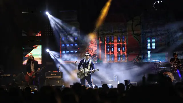 [Bintang] Naif di Synchronize Fest 2018