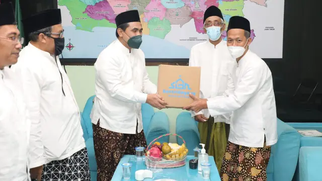 Wakil Gubernur Jawa Tengah Taj Yasin Maemoen saat safari ramadhan di kantor Pengurus Wilayah Nahdlatul Ulama (PWNU) Jawa Tengah. (Foto: Liputan6.com/Felek Wahyu)