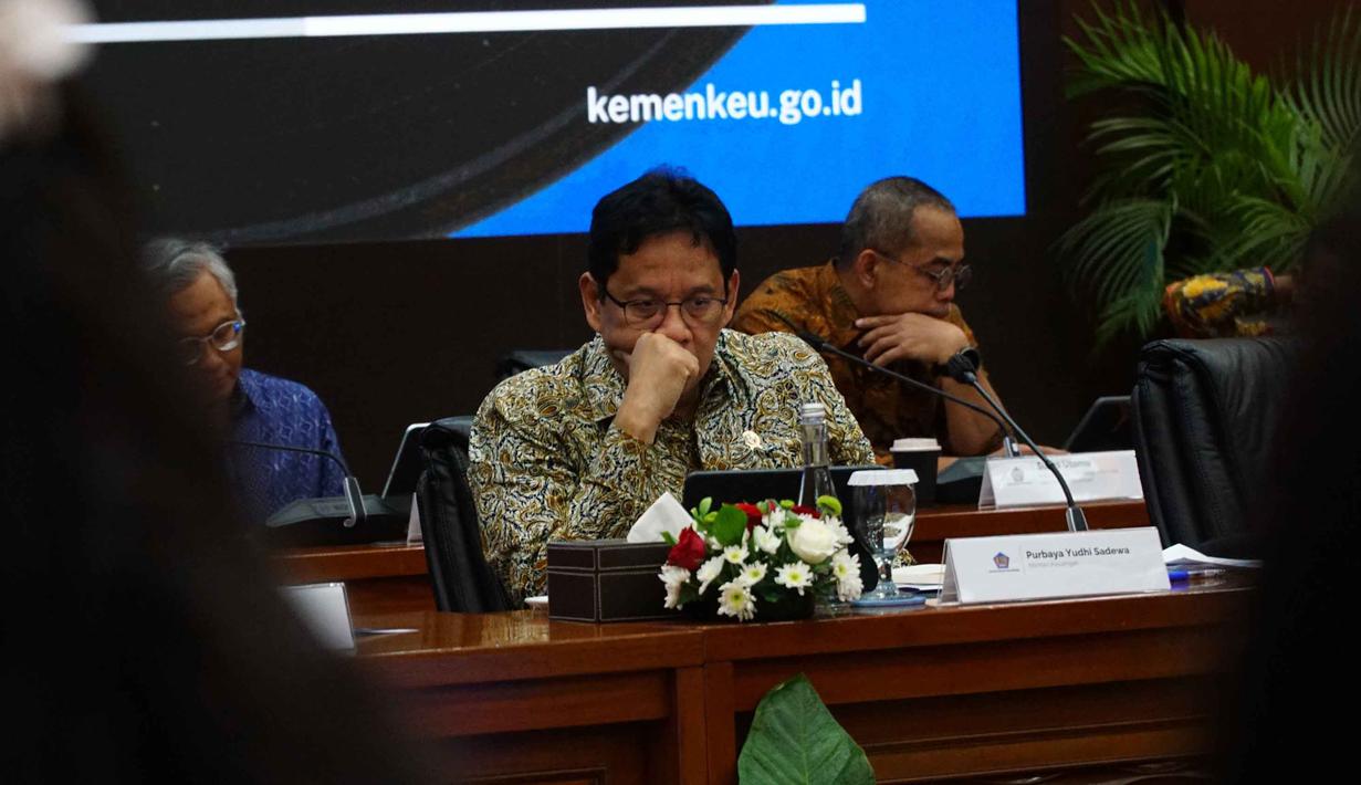 Di sisi belanja, realisasi belanja negara hingga akhir 2025 mencapai Rp3.451,4 triliun atau 95,3% dari target APBN. Tampak dalam foto, Menteri Keuangan (Menkeu) Purbaya Yudhi Sadewa saat Konferensi Pers APBN Kita, di Kantor Kementerian Keuangan, Jakarta, Kamis (8/1/2026). (merdeka.com/magang/Rendi Saputra)