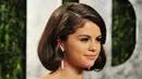Melansir Ace Showbiz, seorang sumber mengatakan pada InTouch Magazine Selena dan akan menikah degan The Weeknd pada Agustus mendatang. (AFP/Bintang.com)