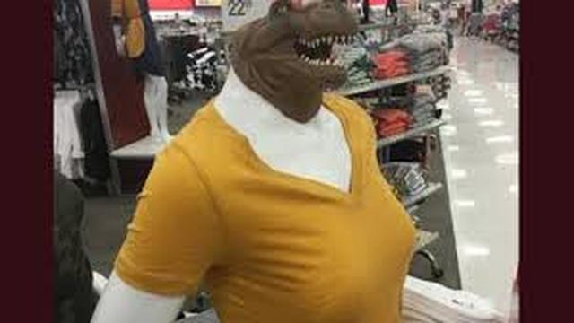 6 Potret Manekin dengan Desain Kepala yang Unik Ini Bikin Heran