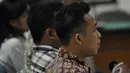 Para saksi memberikan kesaksian pada sidang lanjutan kasus videotron dengan terdakwa anak mantan Menteri Syarief Hasan, Riefan Avrian, Jakarta, Kamis (30/10/2014). (Liputan6.com/Miftahul Hayat)
