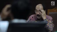 Terdakwa kasus dugaan merintangi proses hukum perkara korupsi e-KTP Fredrich Yunadi dituntut 12 tahun penjara oleh jaksa penuntut umum pada Komisi Pemberantasan Korupsi (KPK).