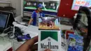 Dengan peringatan bergambar itu diharapkan jumlah perokok aktif di Indonesia bisa ditekan, Jakarta, Selasa (24/6/14). (Liputan6.com/Johan Tallo)