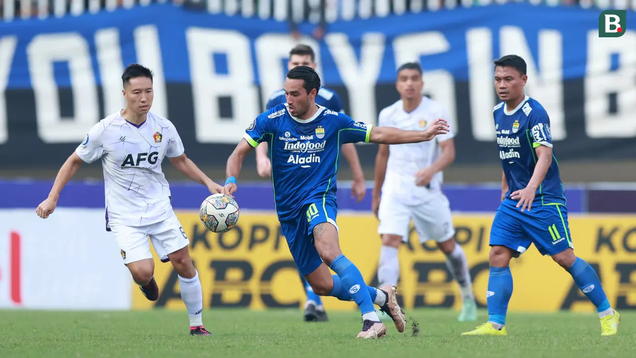 BRI Liga 1 2022/2023: Persib Bandung vs Persik Kediri