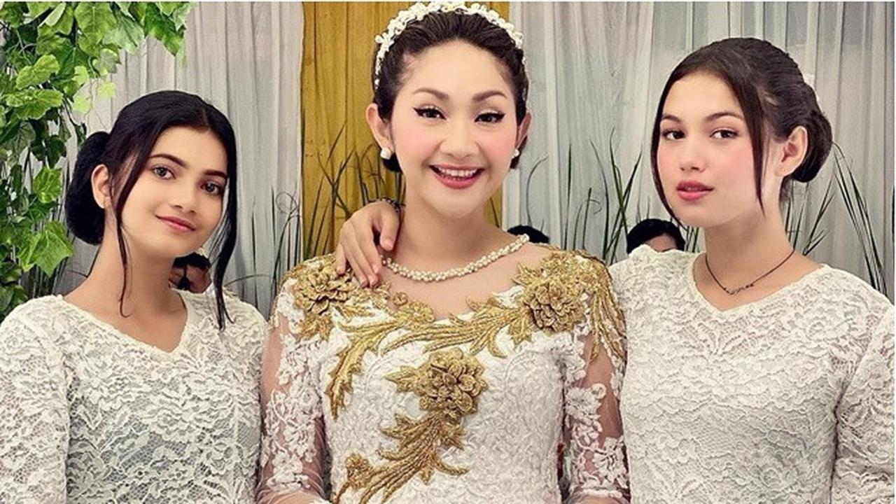 6 Potret Pemain Wanita Dari Jendela SMP Syuting Pakai Kebaya, Curi Perhatian