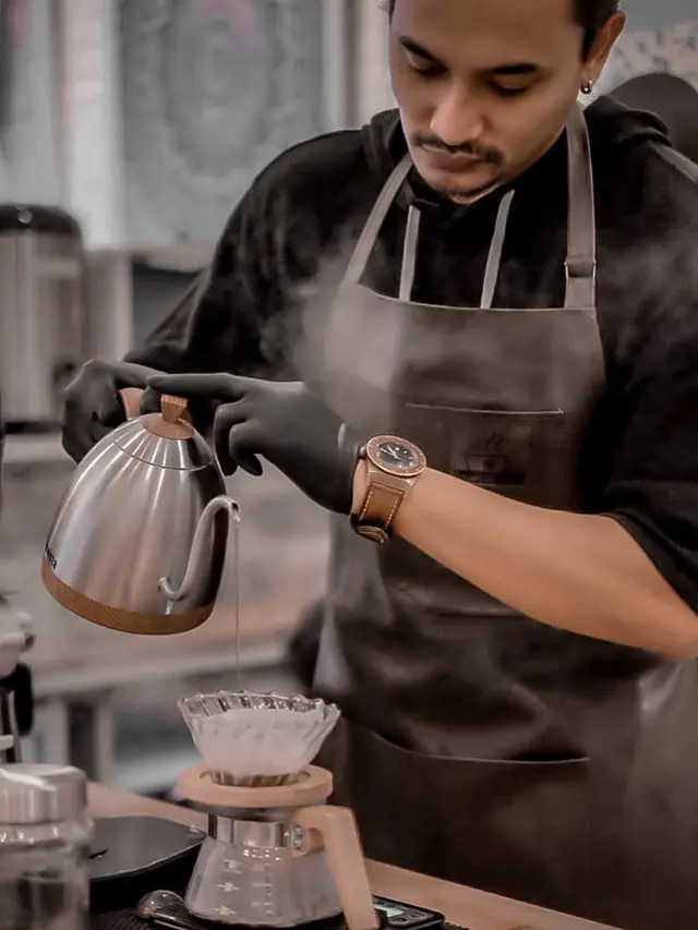 ilustrasi Potret panji saputra, pemeran suami antagonis di ftb suara hati istri yang sangat romantis terhadap istrinya/instagram: @panjiasaputra