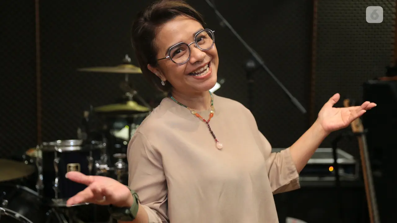 [Bintang] Ruth Sahanaya
