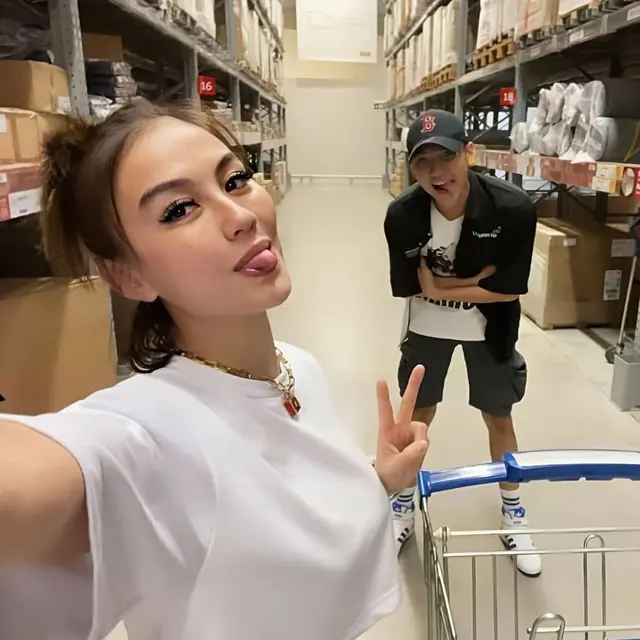 Dikabarkan Pacaran, Ini 6 Momen Kebersamaan Agnez Mo dan Adam Rosyadi