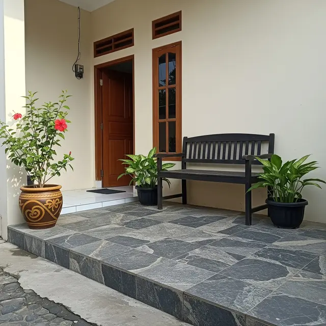 9 Jenis Batu Alam untuk Teras yang Tidak Cepat Retak, Tahan Cuaca Ekstrem