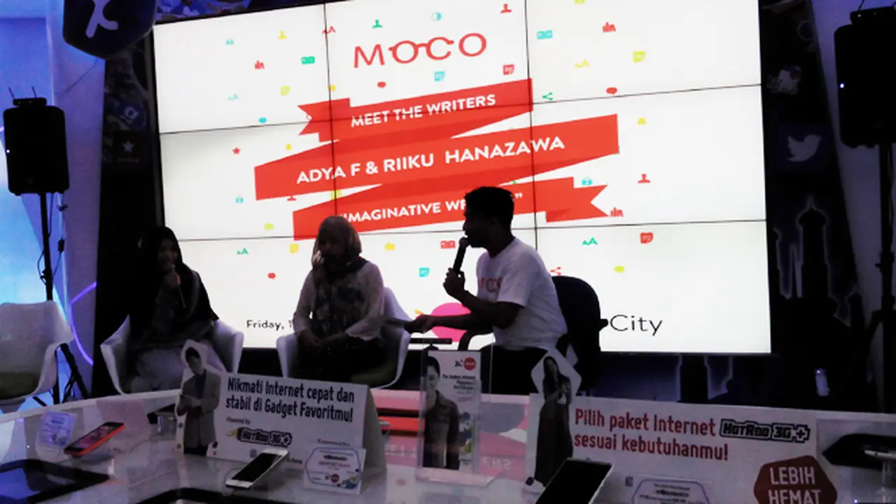Moco, Cara Baru Membaca Buku  