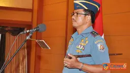 Citizen6, Surabaya: Khusus untuk laporan kenaikan pangkat perwira menengah, dilaksanakan di depan Komandan Kobangdikal Laksda TNI Sadiman di Auditorium Gedung Moeljadi, Kesatrian Bumimoro, Kobangdikal. (Pengirim: Penkobangdikal)