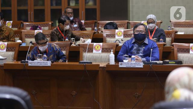 Menristek Jelaskan Progres Vaksin Merah Putih di DPR