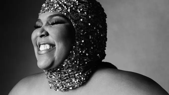 Lizzo (Foto Instagram/lizzobeeating)