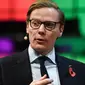 Chief Executive Officer Cambridge Analytica Alexander Nix saat KTT Web 2017 di Lisbon, Portugal, 9 November 2017. (PATRICIA DE MELO MOREIRA/AFP)