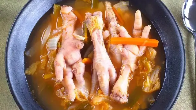 Resep sup ceker kimchi. (dok. Cookpad  @bintisae)