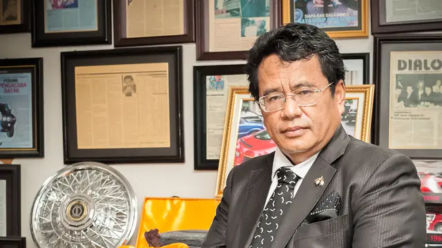 [Bintang] Hotman Paris Hutapea