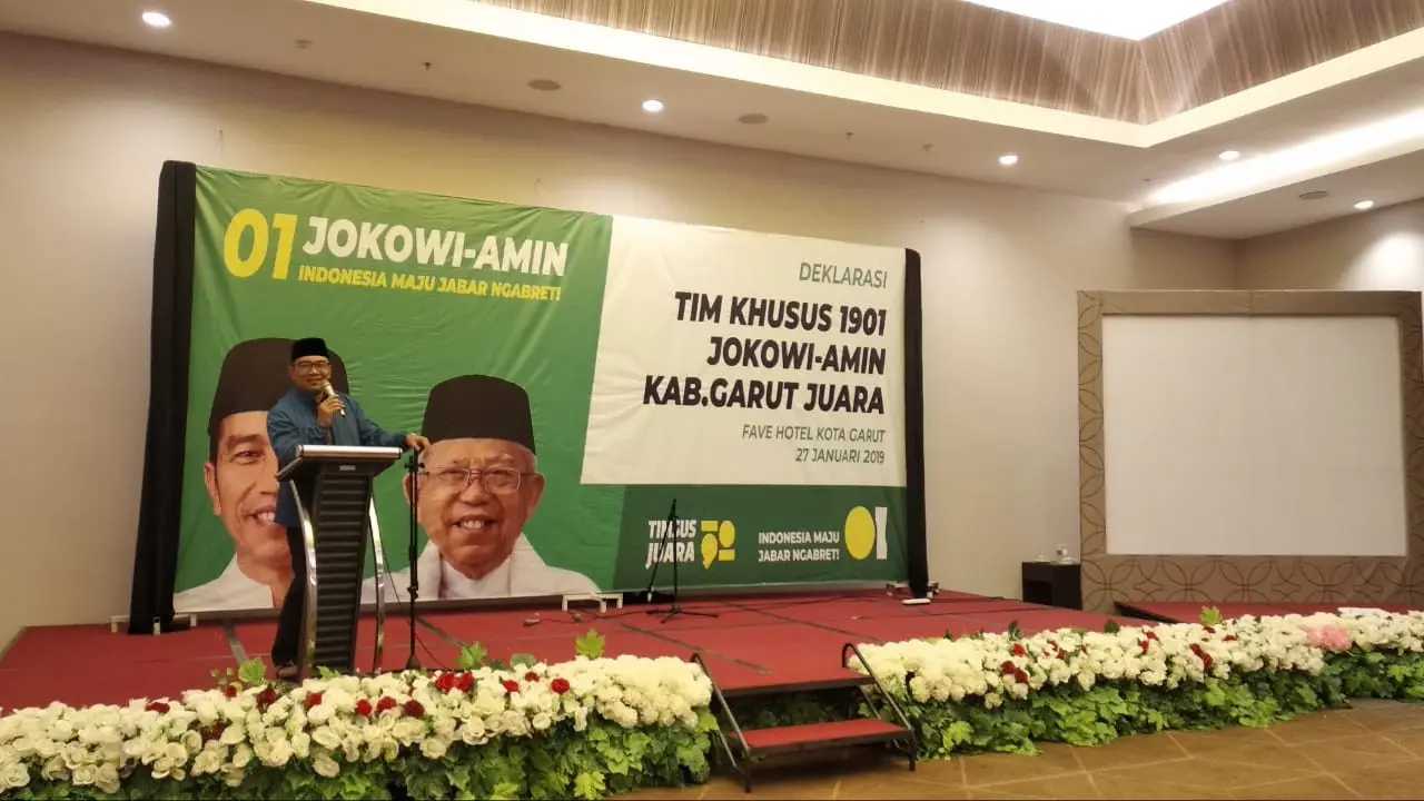Pembina Sqatgas 1901 Ridwan Kamil dalam sambutannya deklarasi dukungan untuk pasangan Jokowi-Maruf Amin di Garut