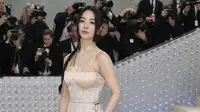 Song Hye Kyo di MET Gala 2023. (Evan Agostini/Invision/AP)