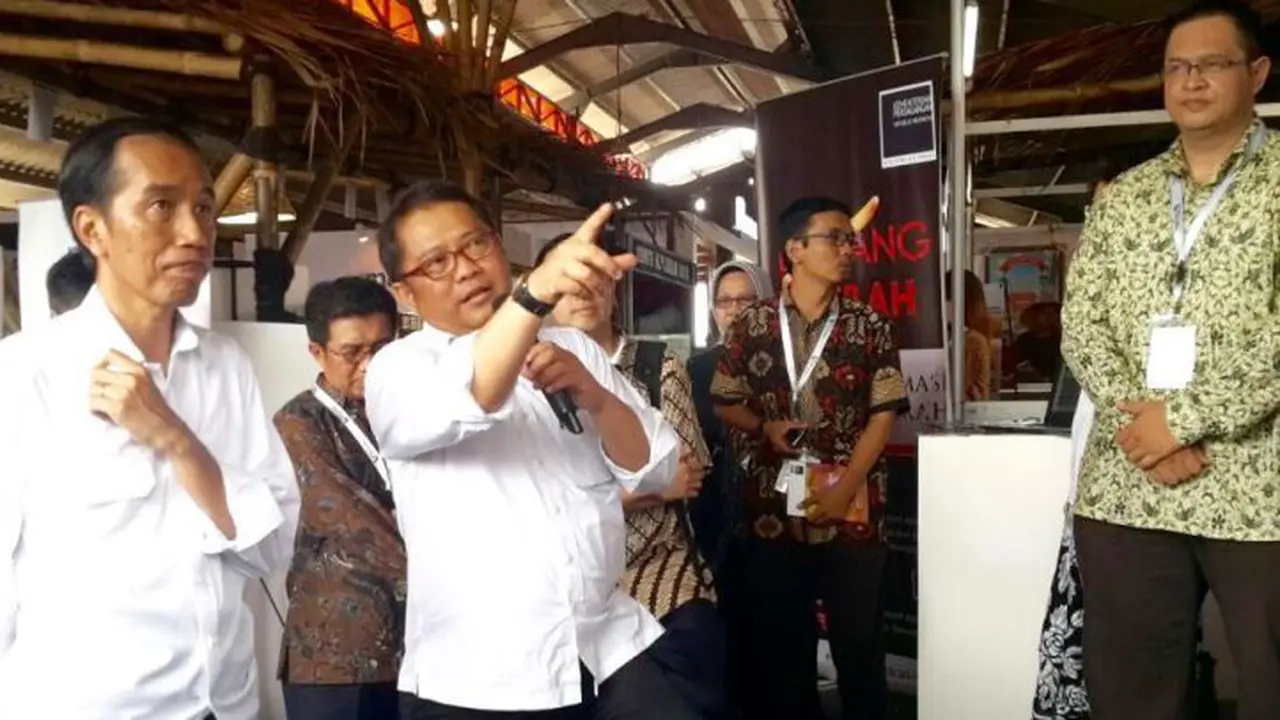Menteri Kominfo Rudiantara menjelaskan bahwa kemajuan teknologi bukan hanya miliki sebagian orang di sentra ekonomi urban.
