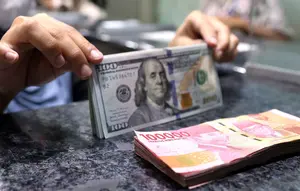 Rupiah Dibuka Melemah ke 17.645 per Dolar AS, Tapi Ada Harapan Menguat