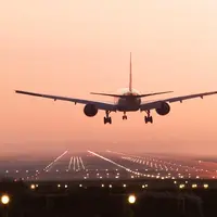 Ilustrasi pesawat terbang. (travelandleisure.com)