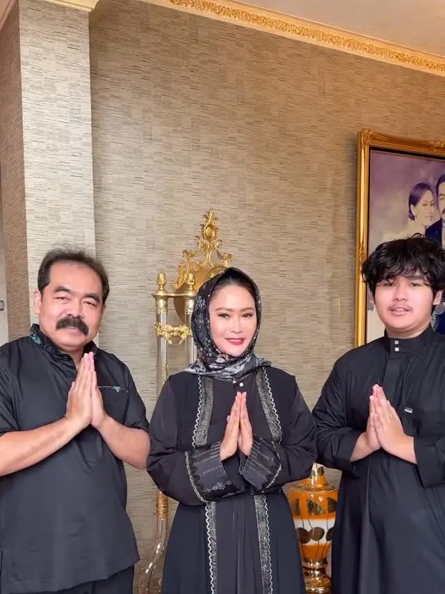 6 Potret Inul Daratista dan Anaknya yang Berusia 17 Tahun, Bak Kakak Adik