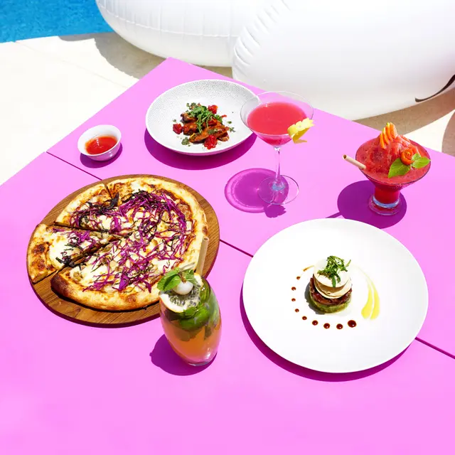 Wisata keluarga Flamingo Bali