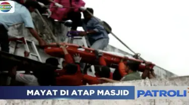 Jasad pria ditemukan di atap Masjid Simpang Empat Air Putih, Samarinda. Diduga tewas akibat tersengat aliran listrik.