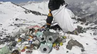 Nepal Hentikan Skema Deposit Sampah di Gunung Everest, Ini Alasannya