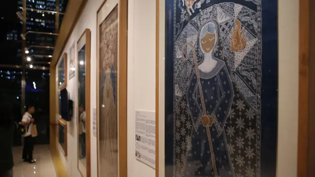 Pameran Irish Legends Through Indonesian Eyes memasukan unsur Cerita Legenda Rakyat Irlandia dan Batik. [Fimela/Daniel Kampua]