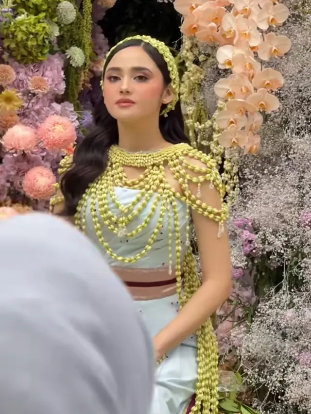 Syifa Hadju saat Siraman. [@marginw]