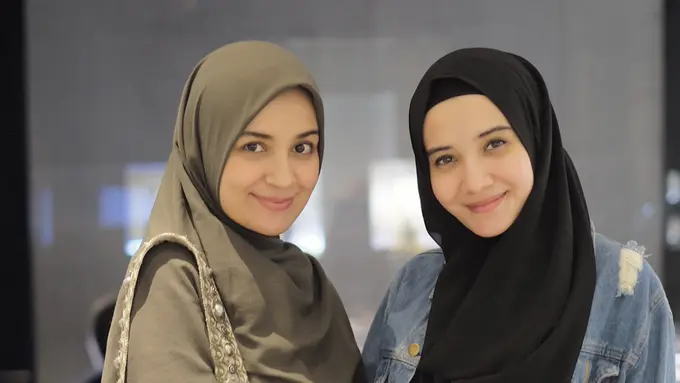 Zaskia Sungkar - Shireen Sungkar