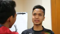 Anthony Ginting akan mengulang partai final Piala Thomas 2016, berjumpa dengan Jan O Jorgensen tunggal putra Denmark. (Liputan6.com/Waliyadin)