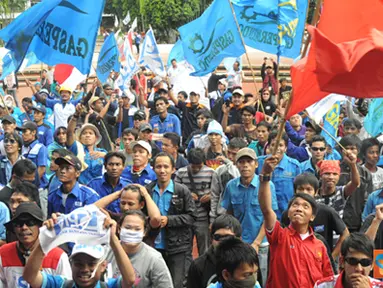 Citizen6, Jakarta: Rencananya ratusan massa buruh dari Gabungan Serikat Pekerja Merdeka Indonesia (Gaspermindo) ini akan menggelar orasi dan unjuk rasa di Bunderan Hotel Indonesia. (Pengirim: Ari Bowo)