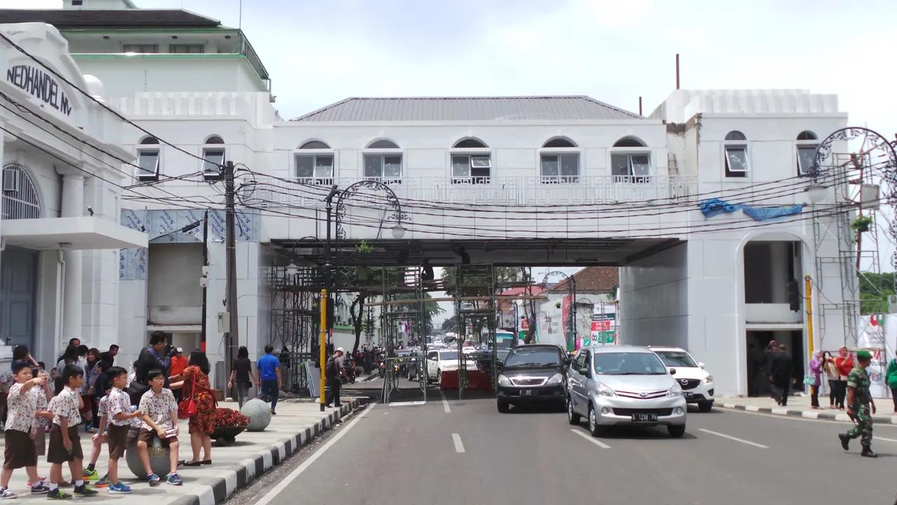 Hasil 'Dandan' Ala Eropa Bandung Demi KAA