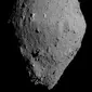Visual permukaan asteroid Ryugu berhasil ditangkap oleh robot jelajah Hayagusa2 milik badan antariksa Jepang, JAXA (AFP/JAXA)