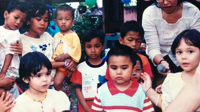 Potret masa kecil Laura Anna (Foto: Instagram/@edlnlaura)