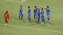 <p>Para pemain Chonburi FC merayakan gol ke gawang Persija Jakarta saat laga persahabatan antara Persija Jakarta menghadapi Chonburi FC dalam rangka Grand Launching Jakarta International Stadium (JIS), Minggu (24/7/2022). (Bola.com/M Iqbal Ichsan)</p>