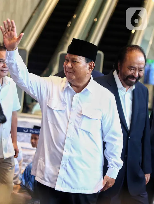 Sebelumnya Surya Paloh memberikan ucapan selamat kepada Prabowo-Gibran setelah hasil rekapitulasi KPU mengumumkan mereka sebagai pasangan terpilih dalam Pilpres 2024. (Liputan6.com/Angga Yuniar)