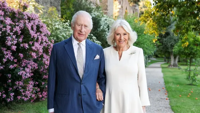 Potret Sederhana Raja Charles III dan Ratu Camilla Rayakan 20 Tahun Pernikahan di Italia