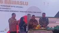 Ketua Bawaslu RI Rahmat Bagja di Kantor Bawaslu RI, Jakarta, Selasa (16/4/2024).(Merdeka.com/ Nur Habibie)