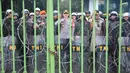 Kapolda Metro Jaya Irjen Pol M Iriawan bersama para personel gabungan TNI/Polri berpose saat mengamankan aksi 212 di Gedung DPR/MPR, Jakarta Pusat, Selasa (21/2). Sekitar 32.300 personel dikerahkan dalam pengamanan Jakarta hari ini (Dok. Istimewa)