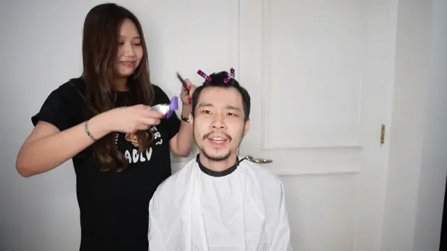 Penuh Kasih Sayang, Ini 6 Potret Sisca Kohl Cukur Rambut Jess No Limit
