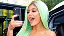 Kylie Jenner mencuitkan kekecewaannya soal Snapchat di Twitter, ternyata hal tersebut miliki dampak besar. (James Devaney/GC Images)